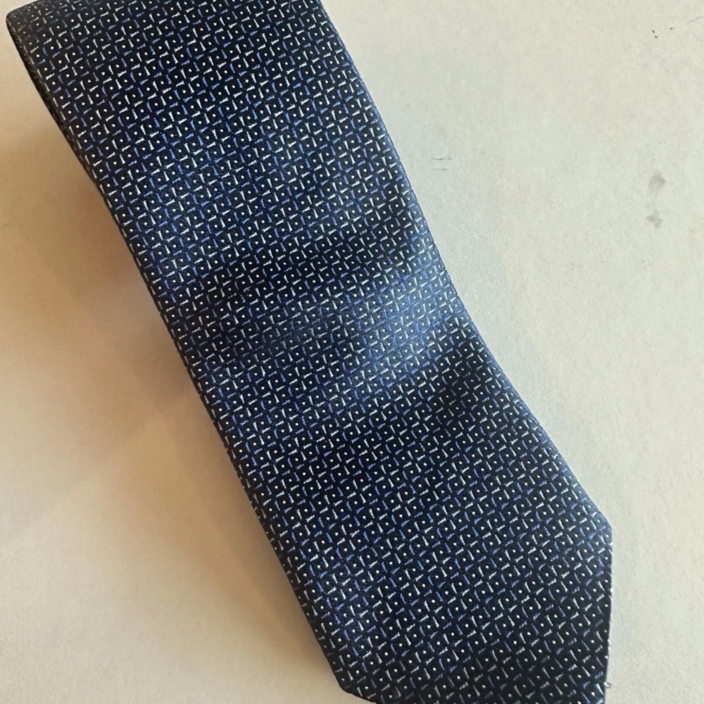 Hugo Boss Silk Neck Tie Navy 3” Wide
